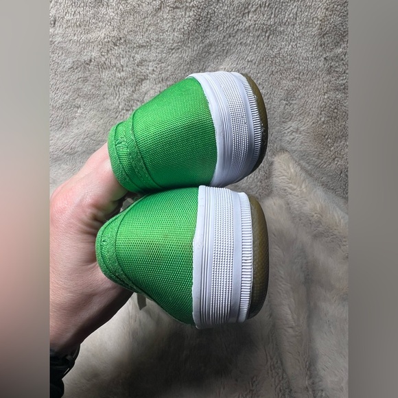 Bradford Exchange M&M’S sz 5 Canvas Tennis Shoes Sneakers Green Jeweled Charm - Picture 6 of 8